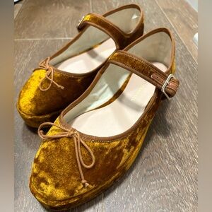 Loeffler Randall Yellow Platform Velvet Color: Gold/orange | Size: 6